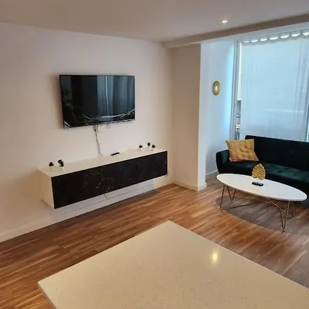 Stylishly Ginachero 2 Apartment
